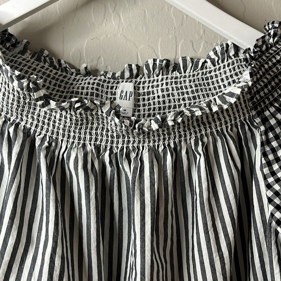 Gap black and white cotton blouse, shoulder baring neckline size medium - Picture 3 of 9